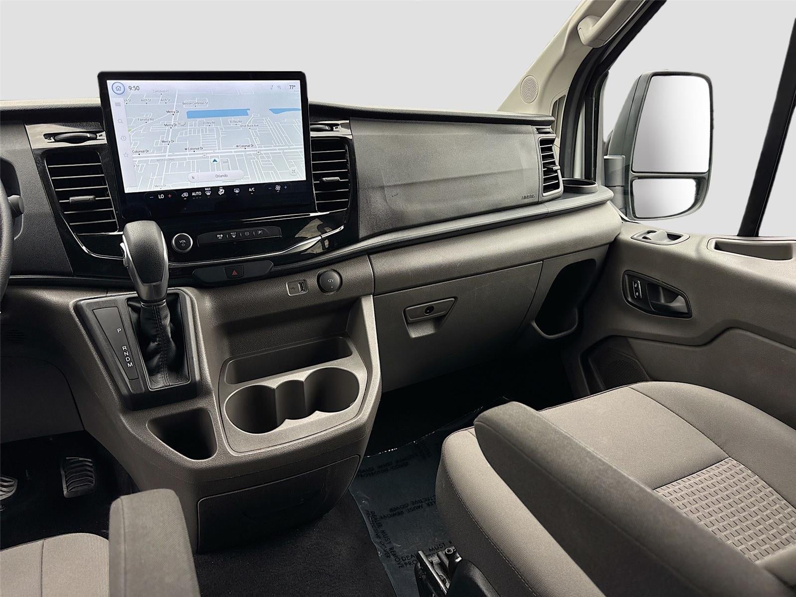 2024 Ford Transit Passenger Wagon XLT