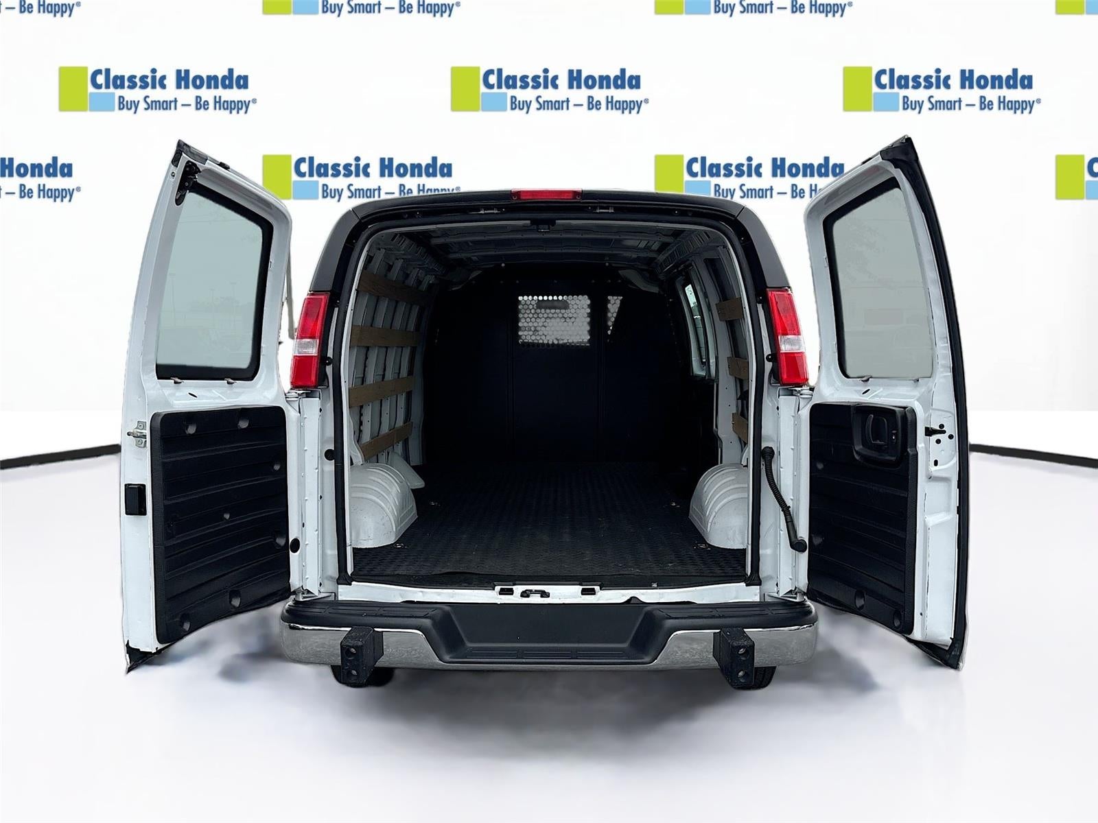 2024 Chevrolet Express Cargo Van RWD 2500 135"