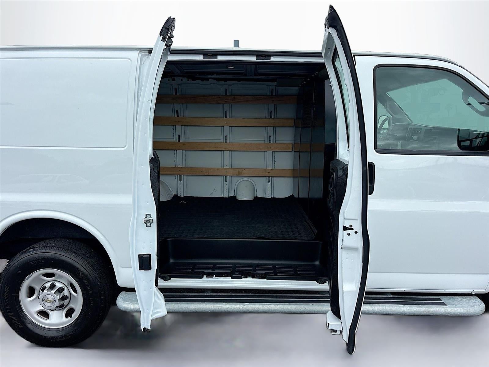 2024 Chevrolet Express Cargo Van RWD 2500 135"
