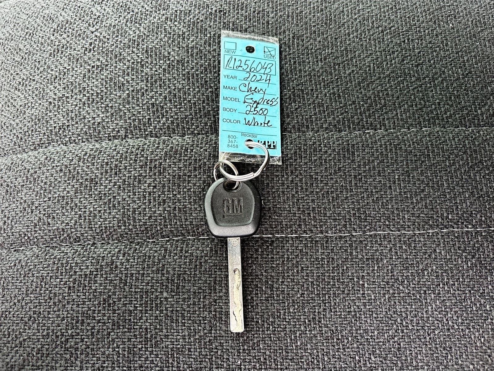 2024 Chevrolet Express Cargo Van RWD 2500 135"