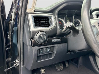 2017 Nissan Titan SV