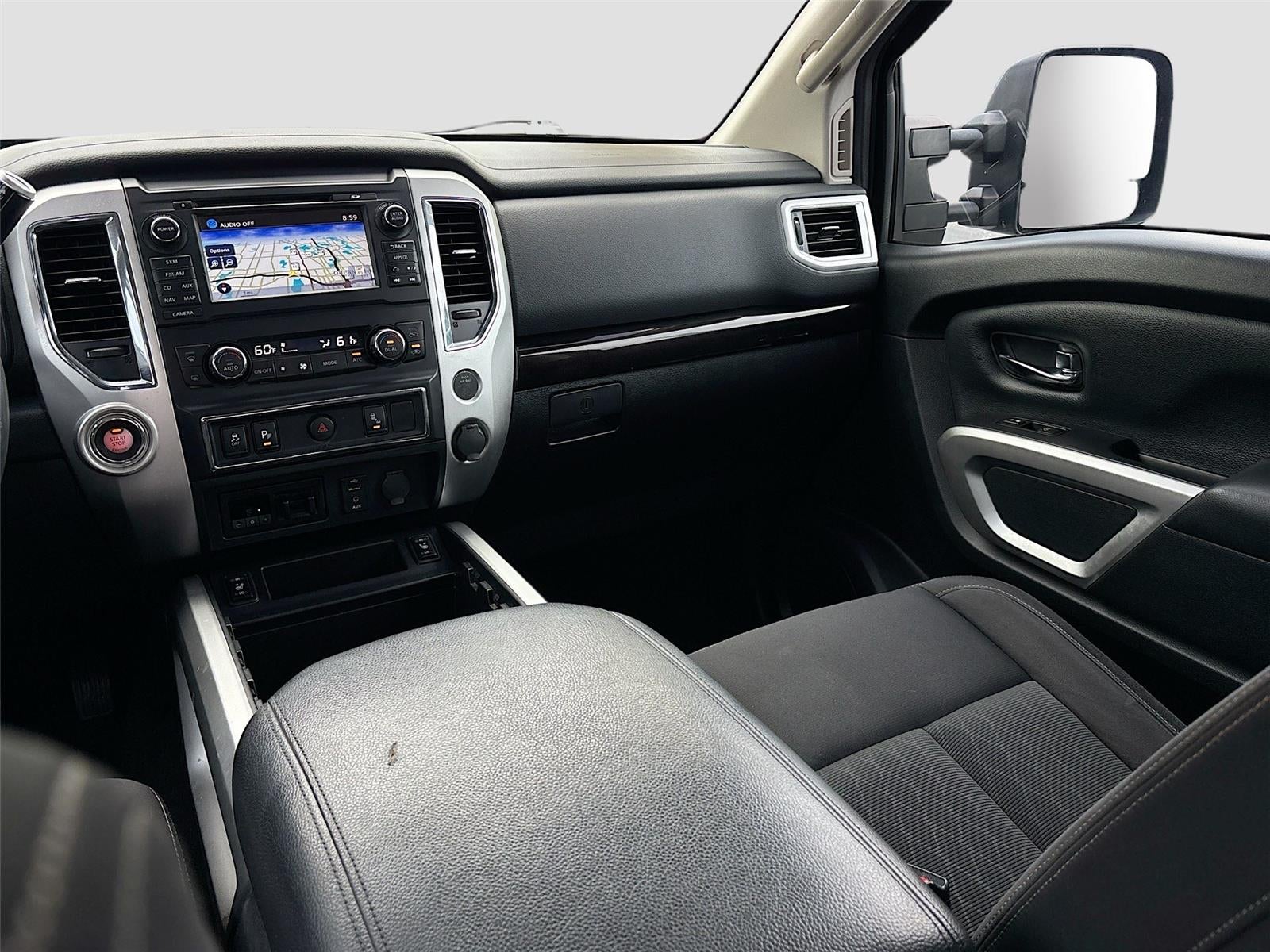 2017 Nissan Titan SV