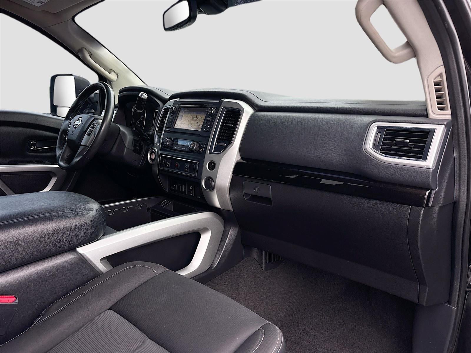 2017 Nissan Titan SV