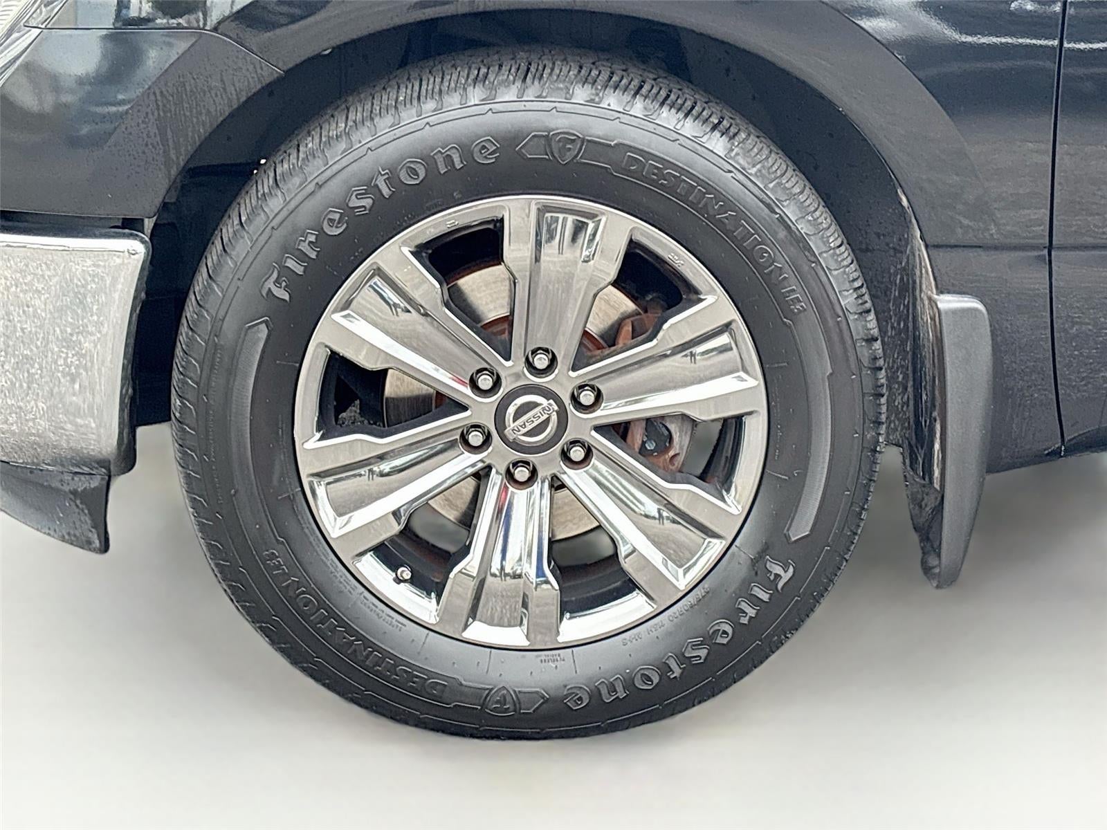 2017 Nissan Titan SV