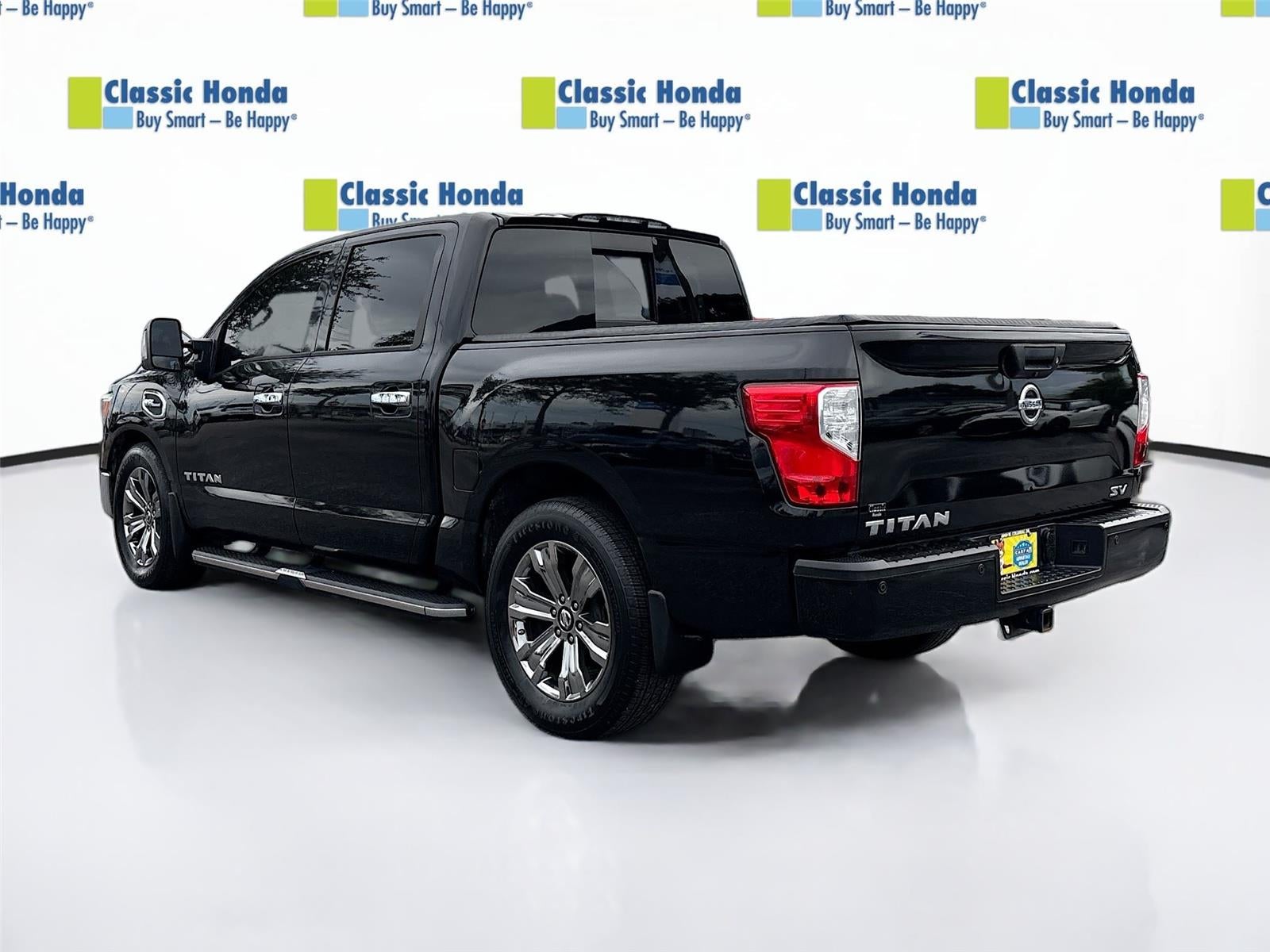 2017 Nissan Titan SV