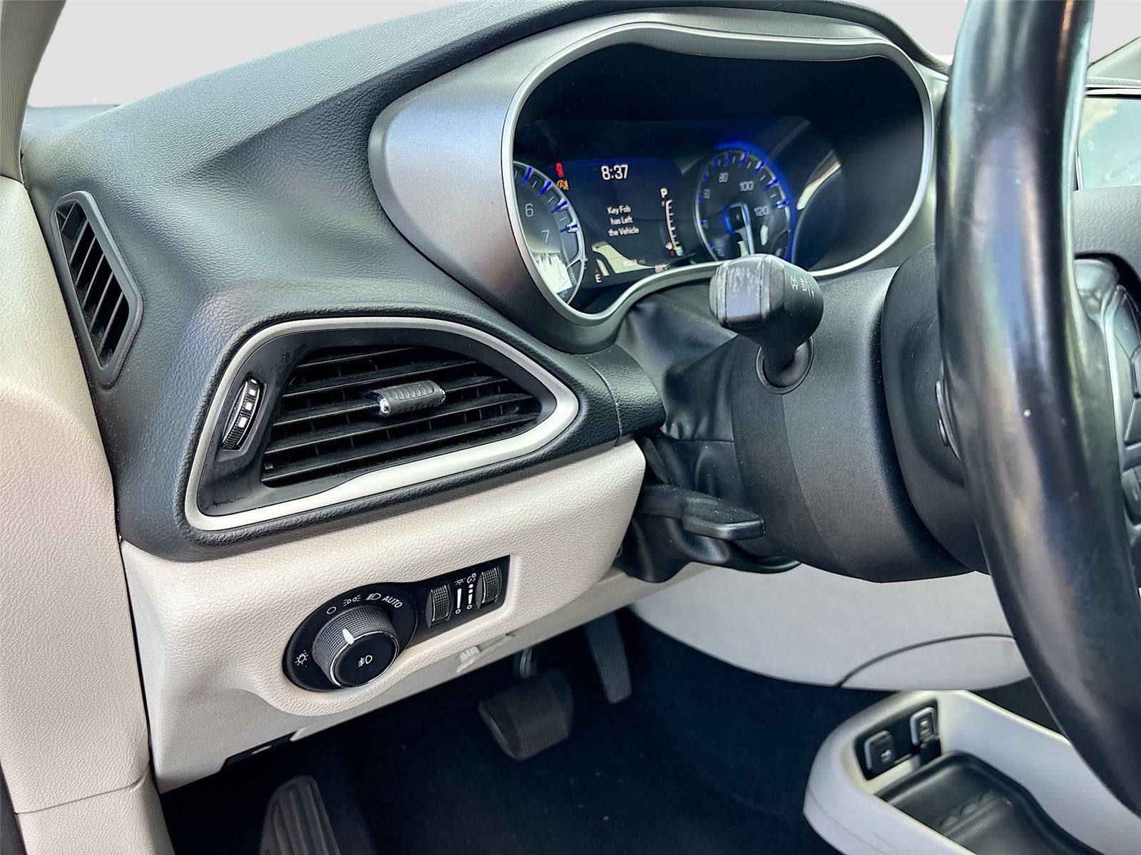 2021 Chrysler Pacifica Touring L