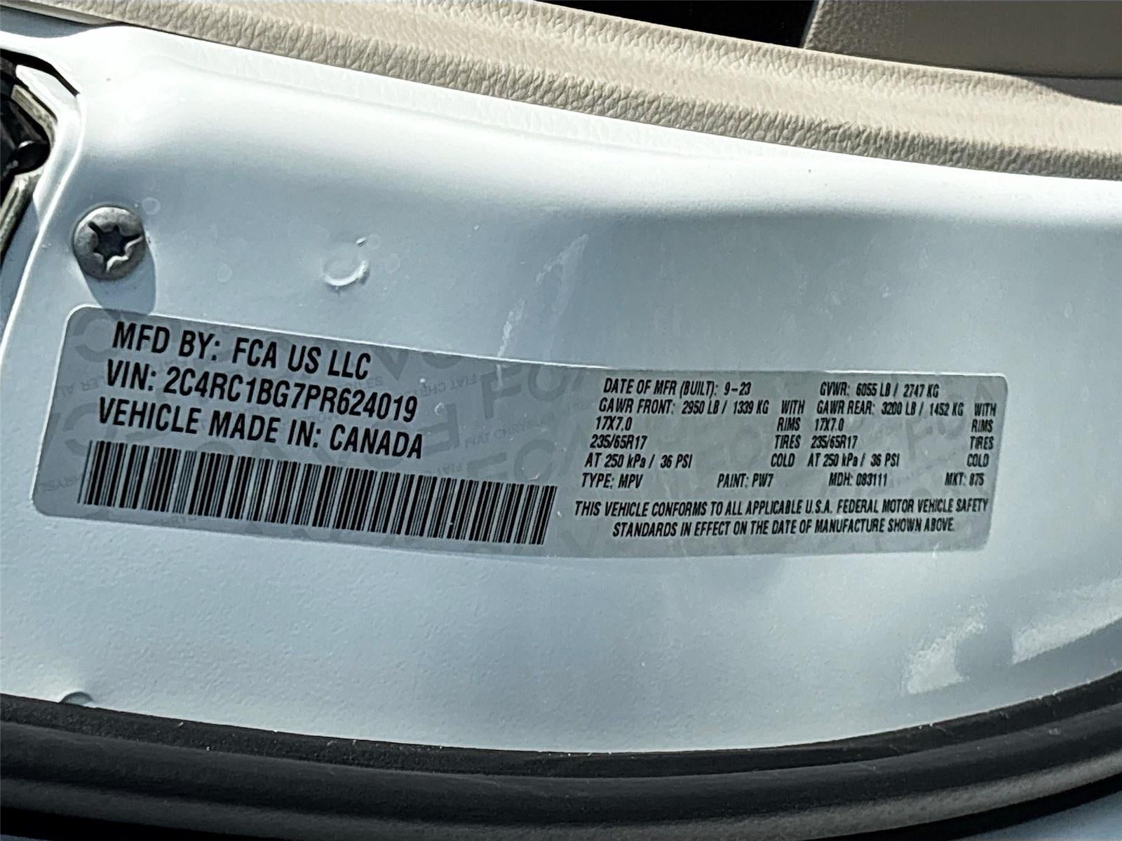 2023 Chrysler Pacifica Touring L