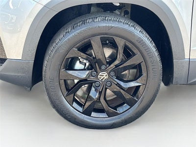 2023 Volkswagen Taos SE
