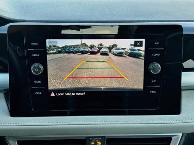 2026 Volkswagen Taos SE