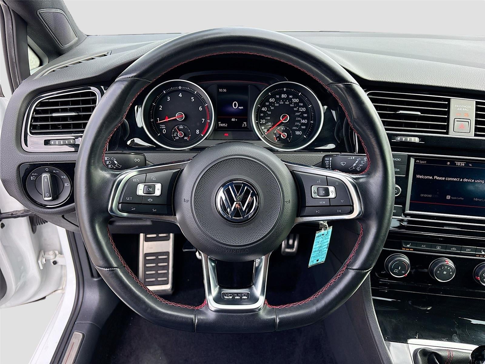 2020 Volkswagen Golf GTI S