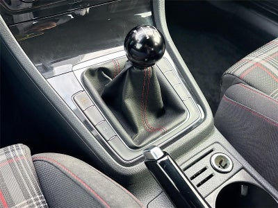 2020 Volkswagen Golf GTI S