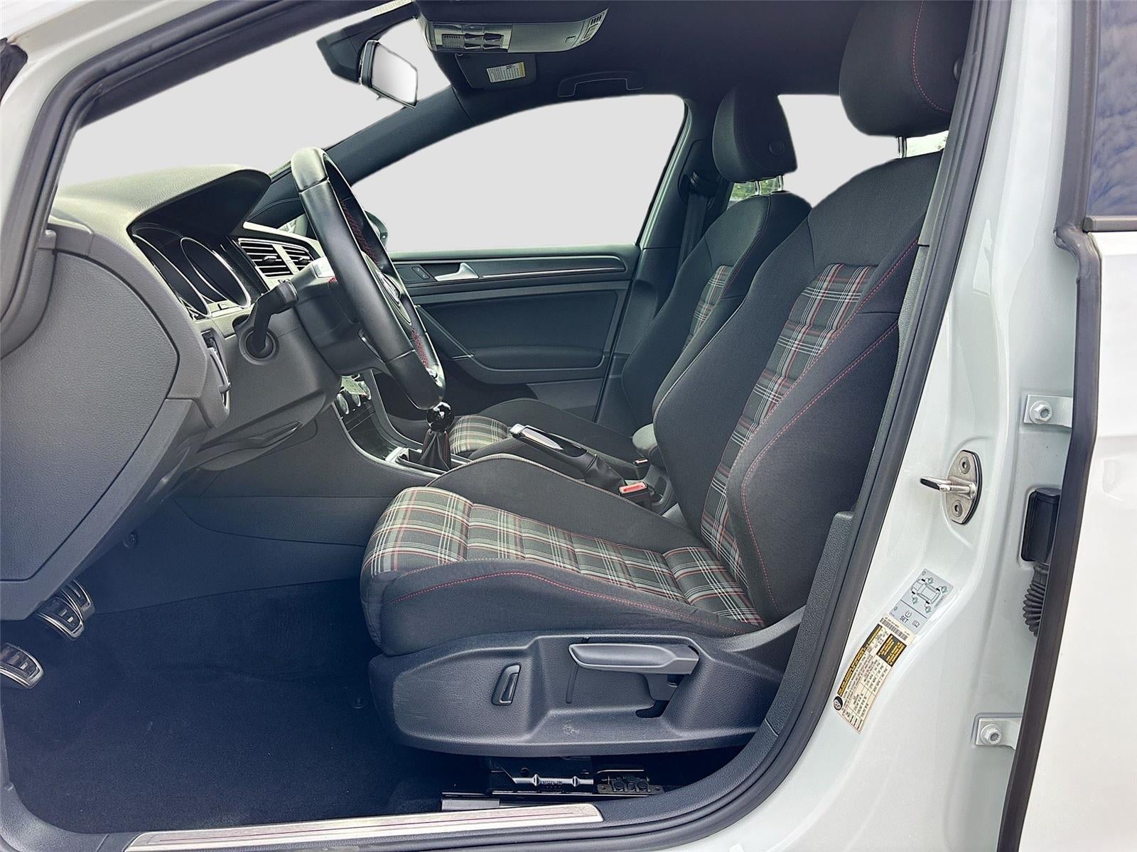 2020 Volkswagen Golf GTI S