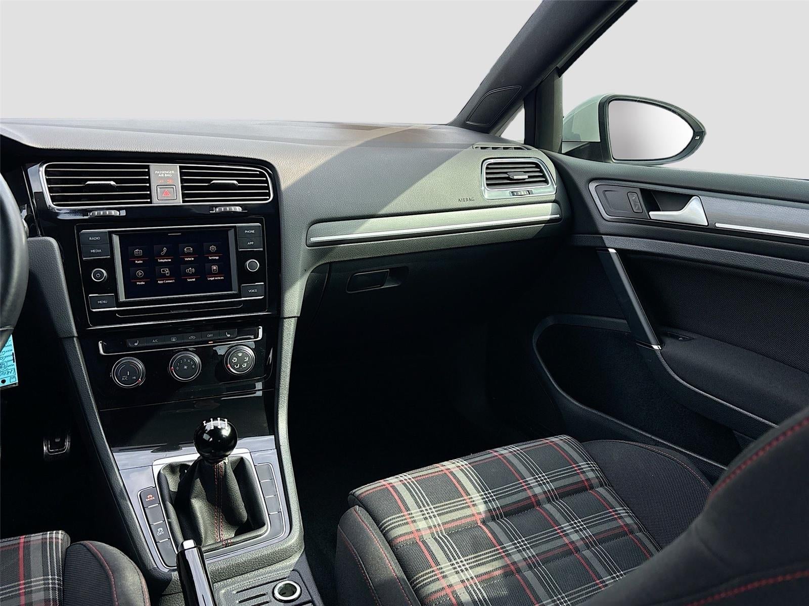 2020 Volkswagen Golf GTI S