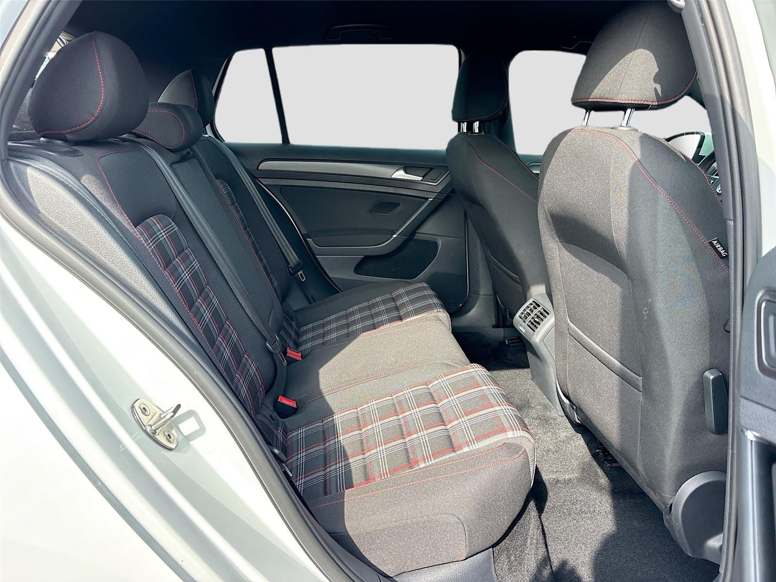 2020 Volkswagen Golf GTI S