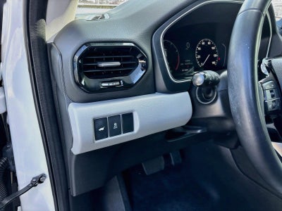 2023 Honda Pilot EX-L w/Rear Captain's Chairs