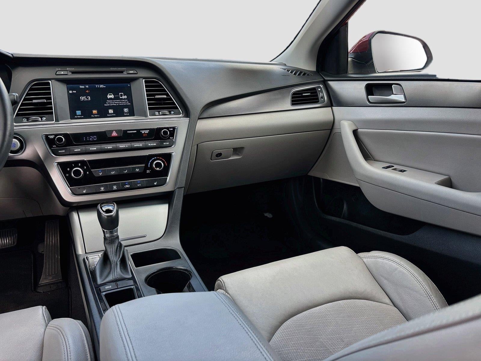 2017 Hyundai SONATA Sport