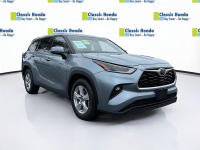 2021 Toyota Highlander LE