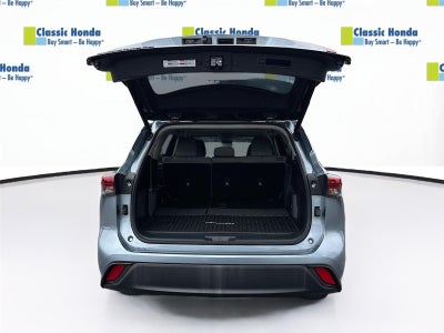 2021 Toyota Highlander LE