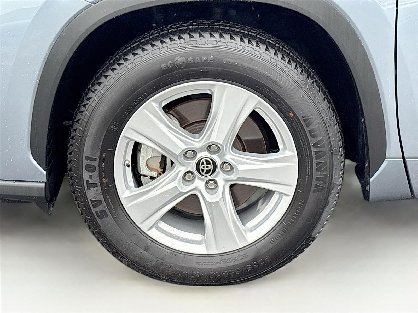 2021 Toyota Highlander LE