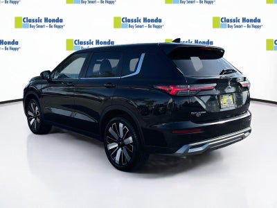 2025 Mitsubishi Outlander SE