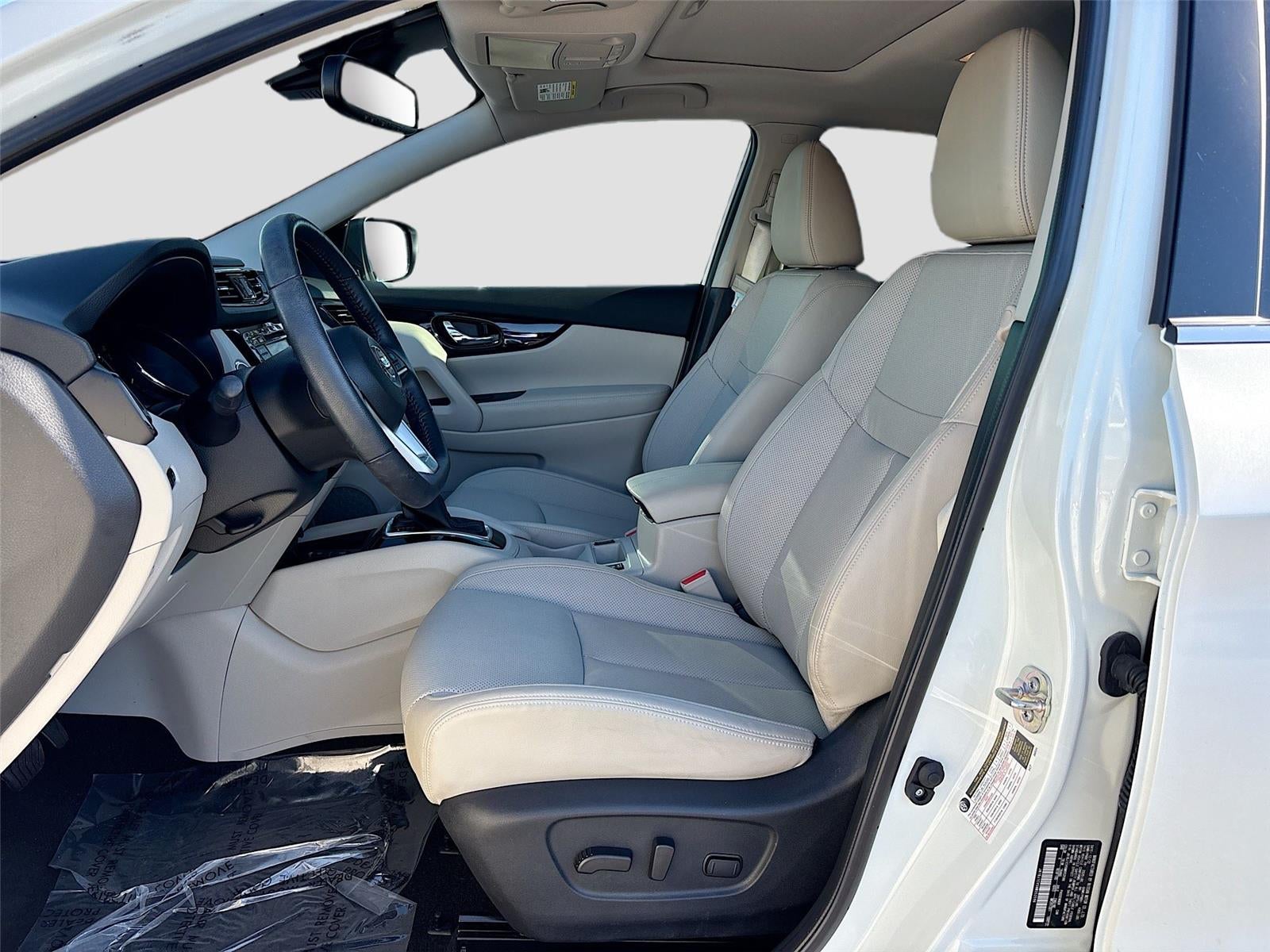 2022 Nissan Rogue Sport SL