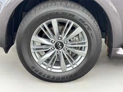 2024 INFINITI QX80 LUXE