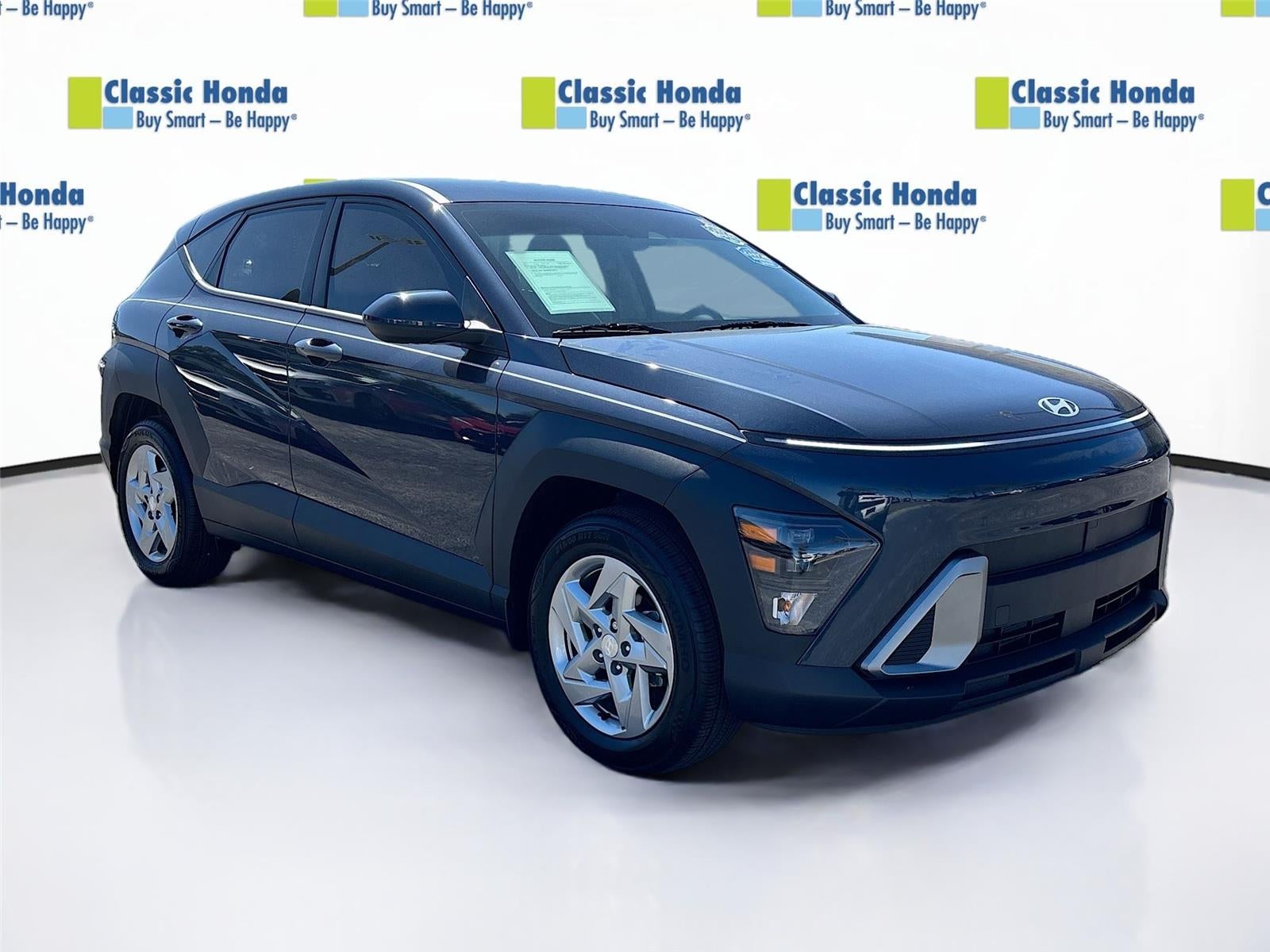 2025 Hyundai KONA SE