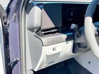 2025 Hyundai KONA SE