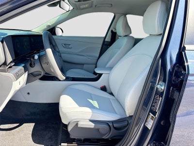 2025 Hyundai KONA SE