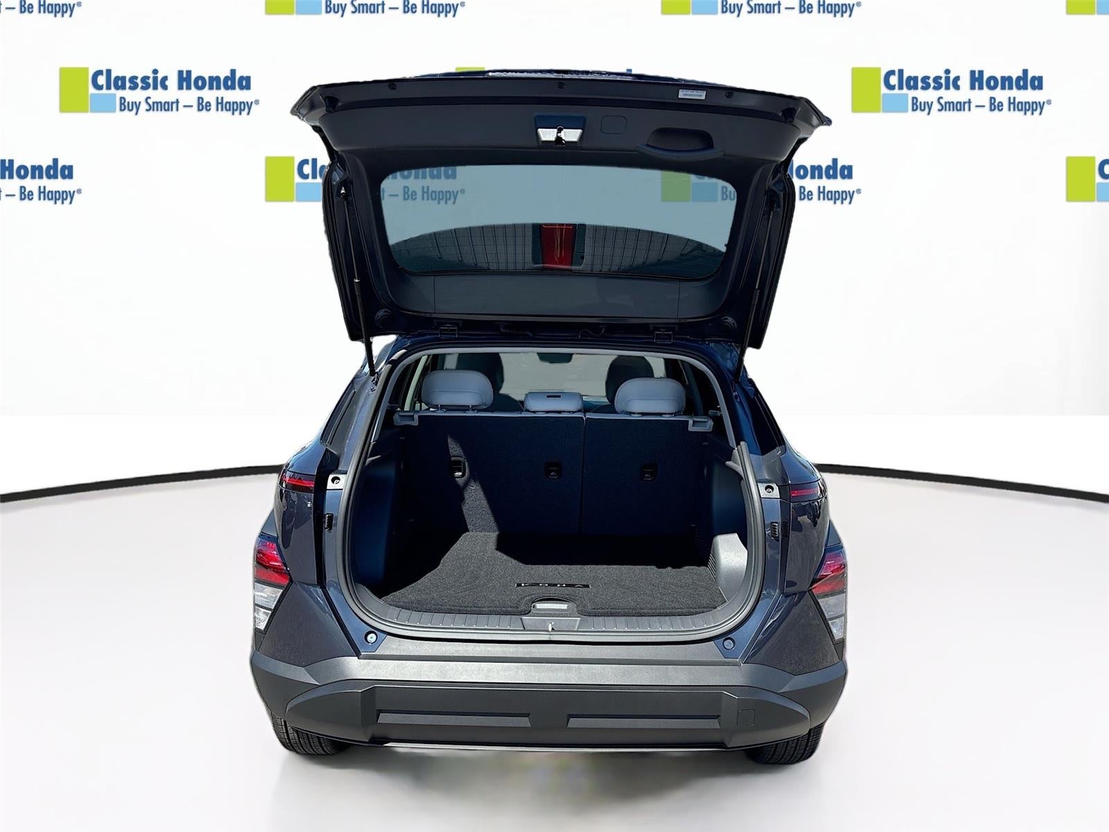 2025 Hyundai KONA SE