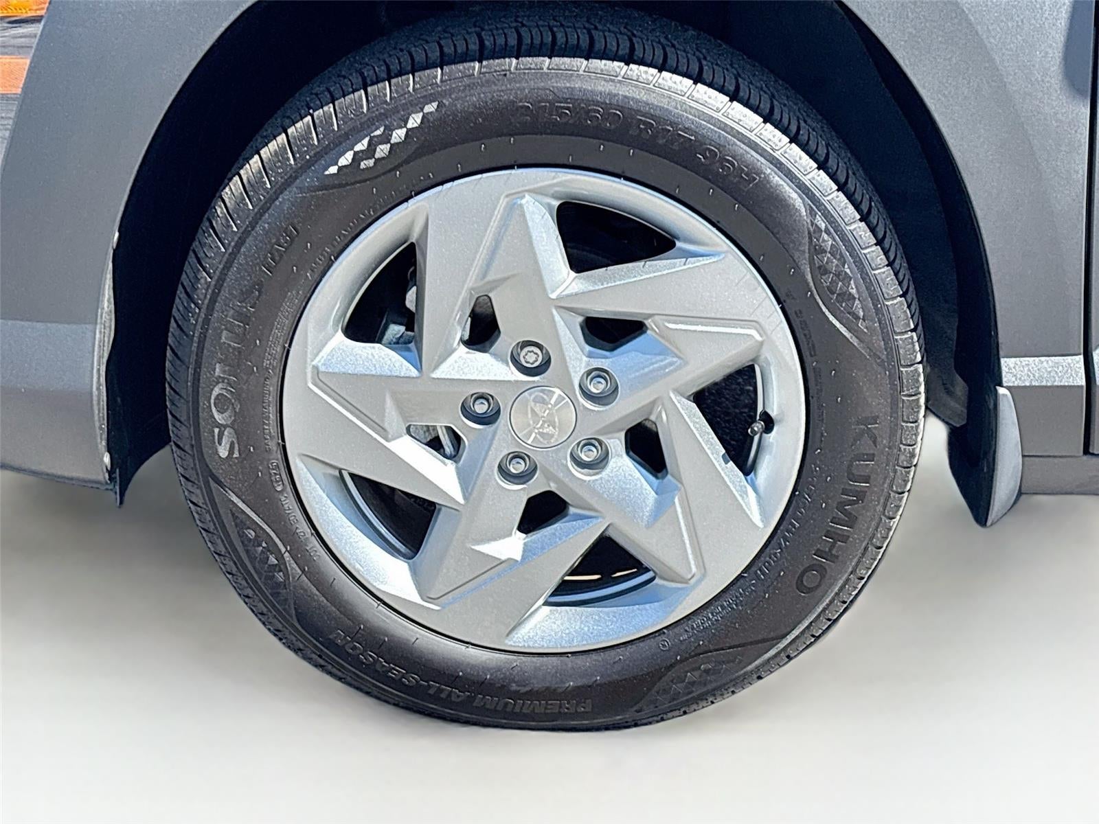 2025 Hyundai KONA SE