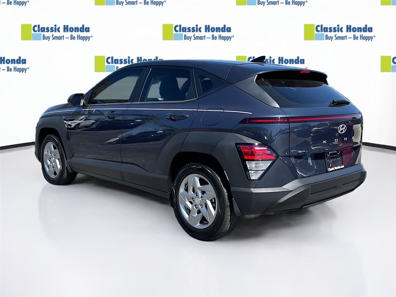 2025 Hyundai KONA SE