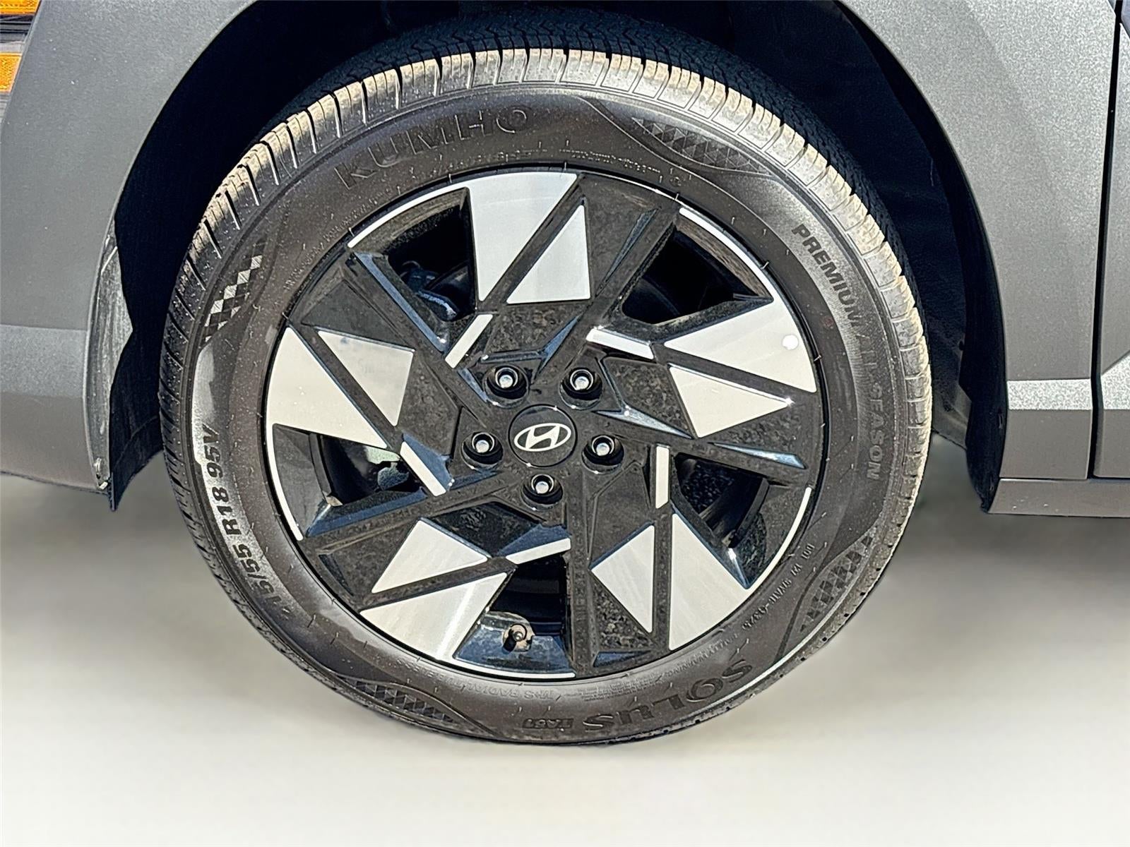 2025 Hyundai KONA SEL