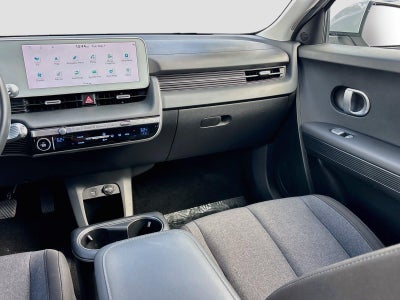2024 Hyundai IONIQ 5 SE