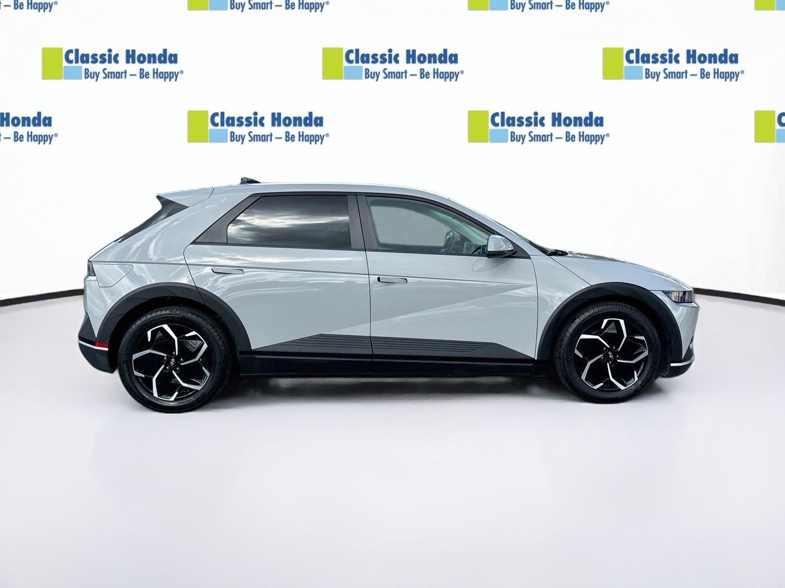 2024 Hyundai IONIQ 5 SE