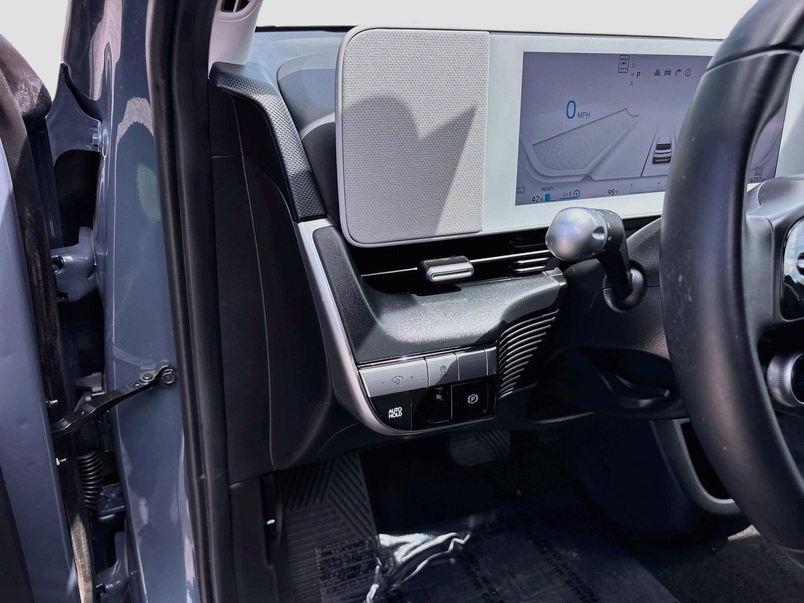 2024 Hyundai IONIQ 5 SE