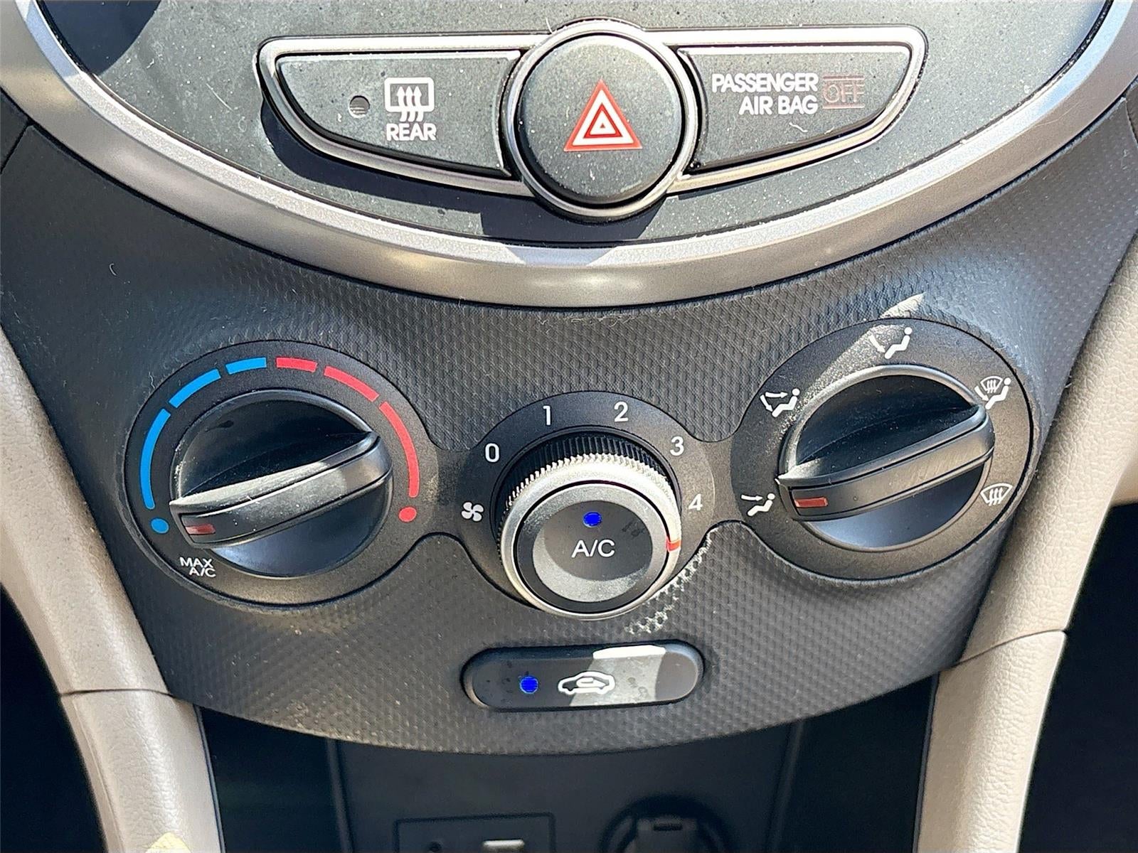 2015 Hyundai ACCENT GLS
