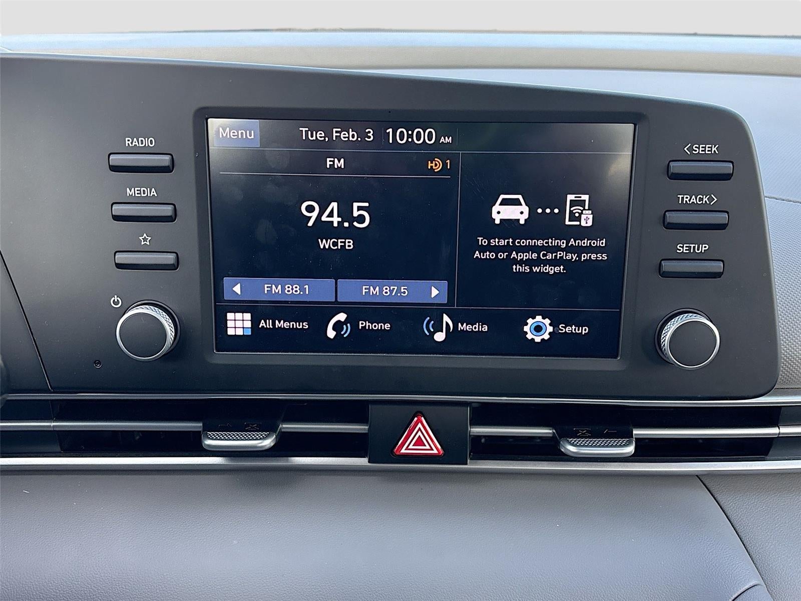 2024 Hyundai ELANTRA SE