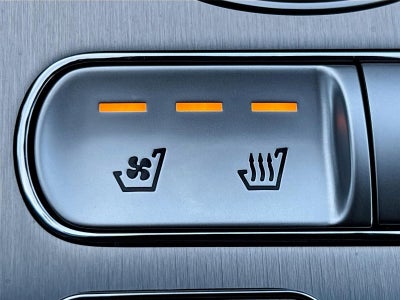 2025 Genesis G90 e-SC