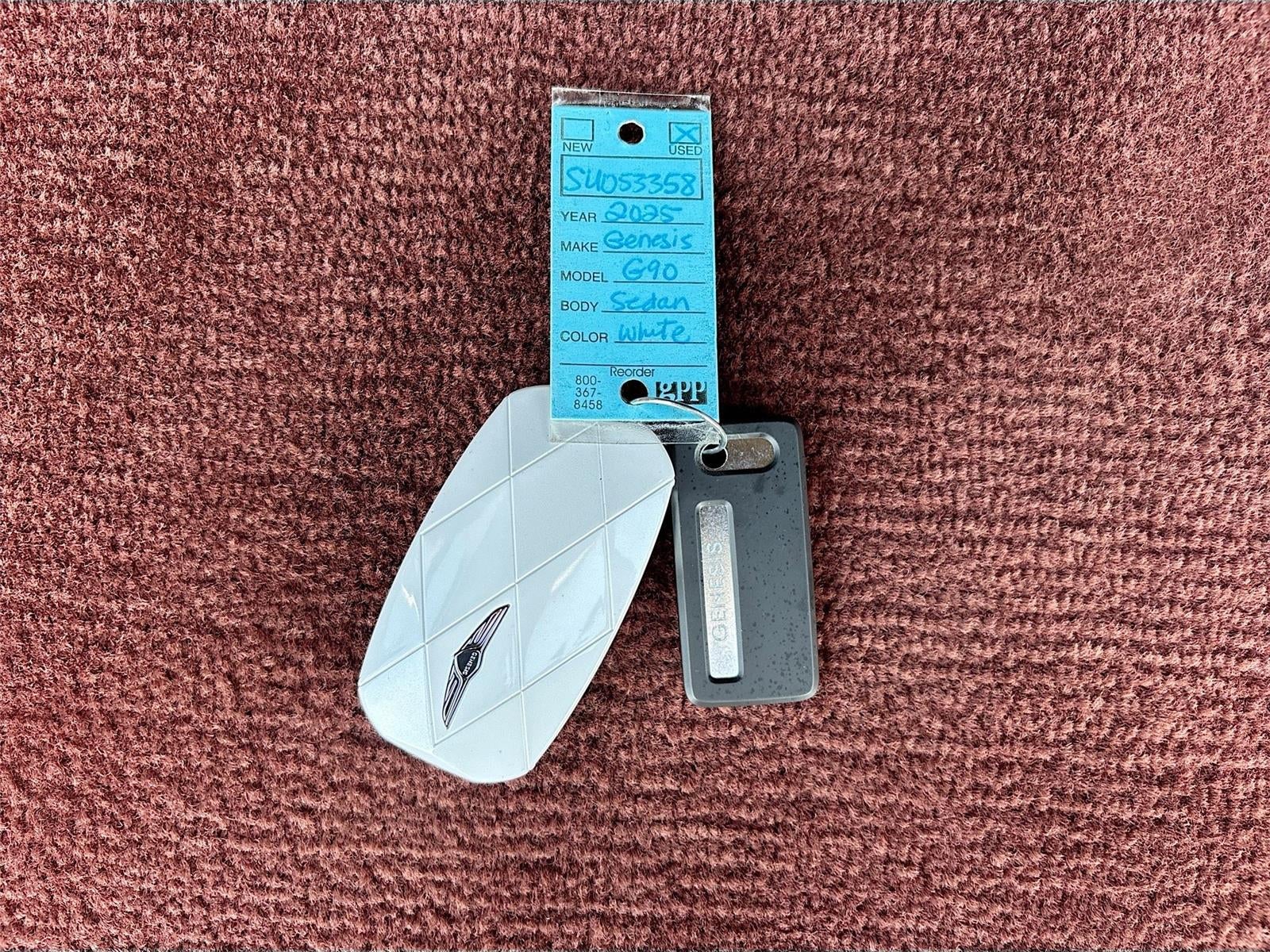 2025 Genesis G90 e-SC