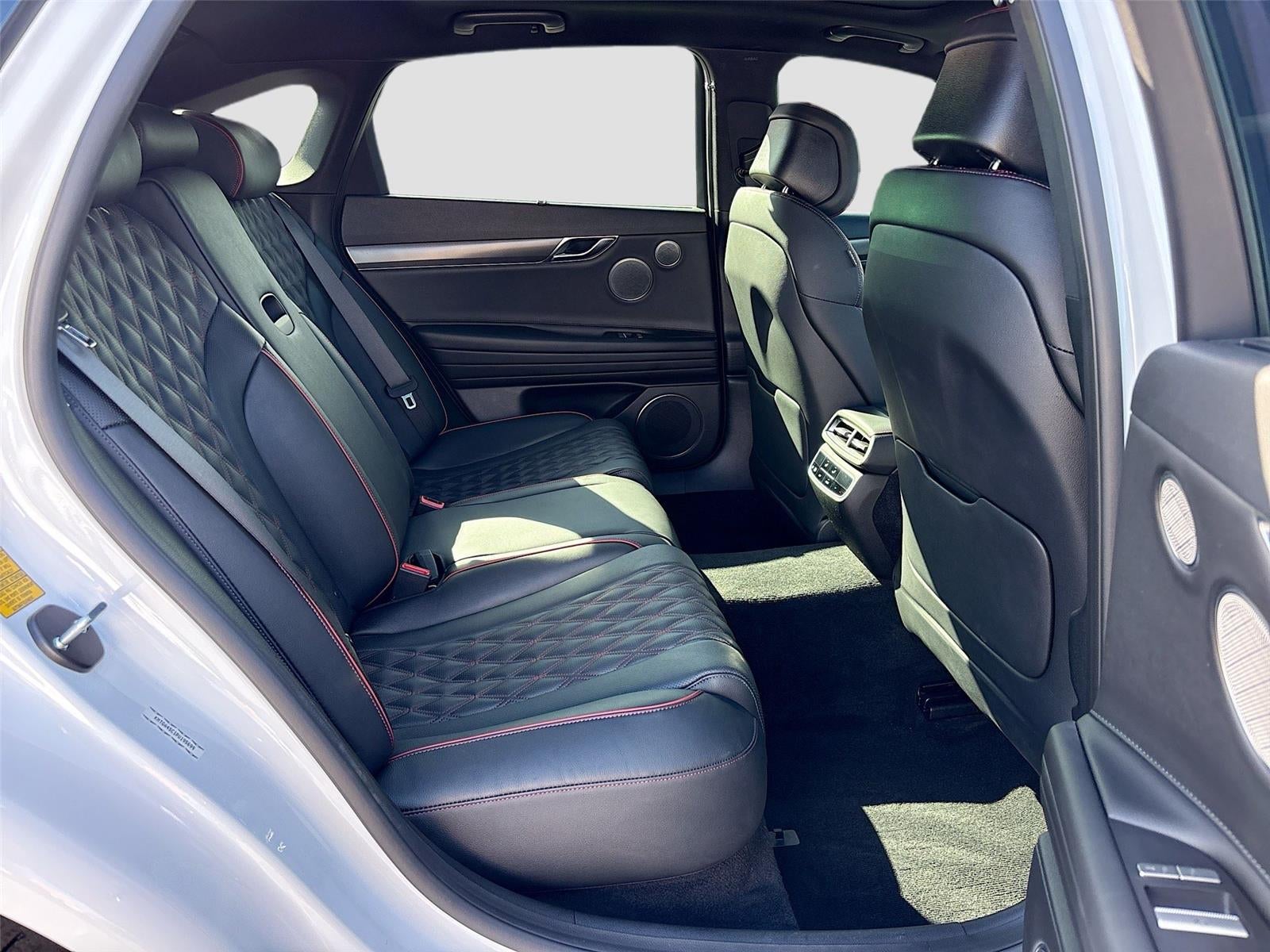 2023 Genesis G80 2.5T