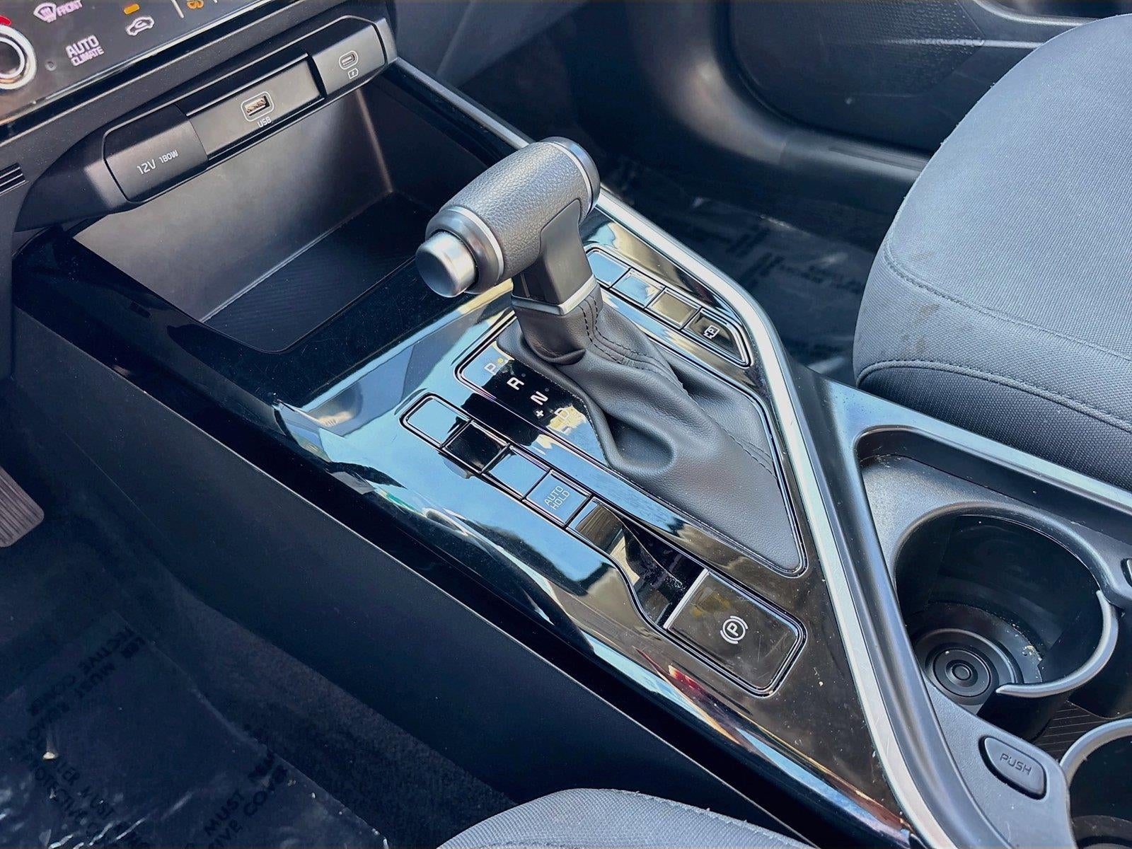 2025 Kia Niro LX
