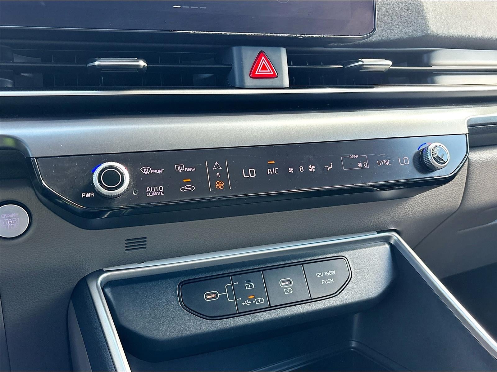 2025 Kia Carnival LXS