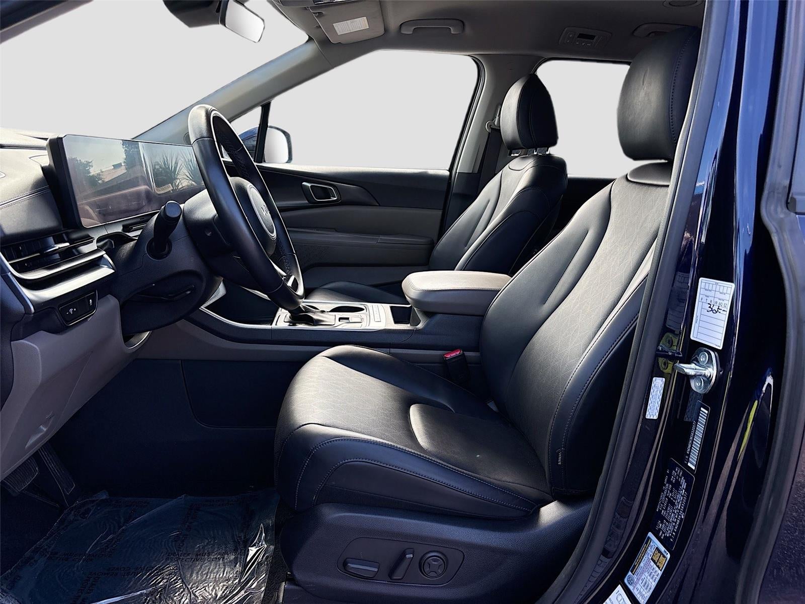 2025 Kia Carnival LXS
