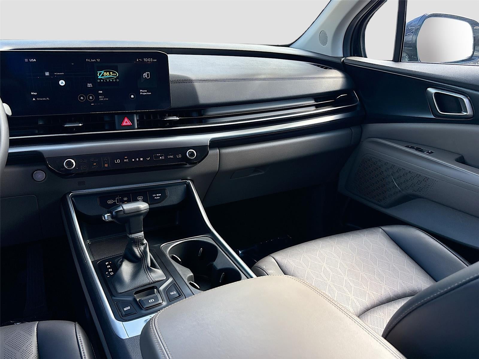 2025 Kia Carnival LXS
