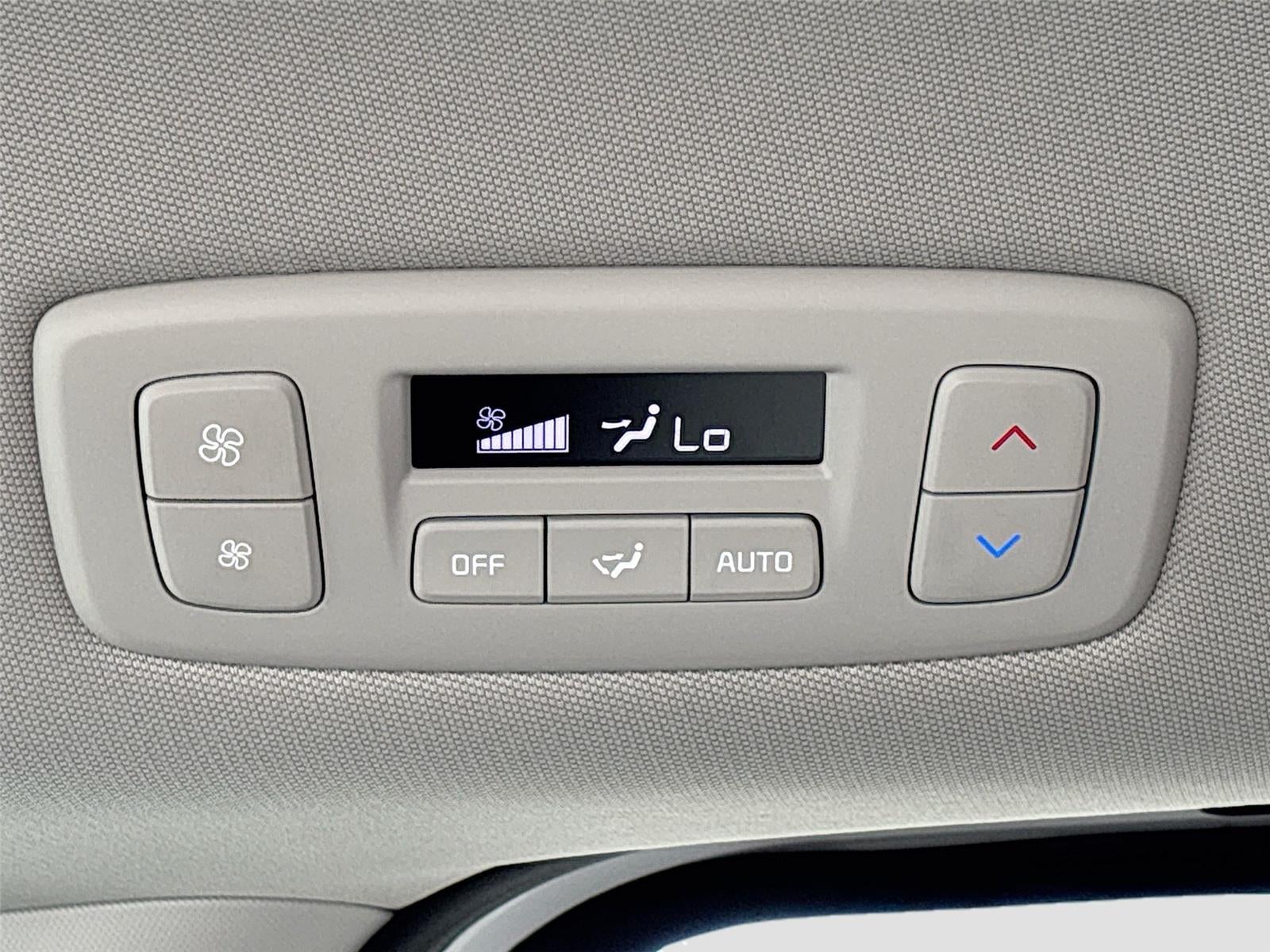 2025 Kia Carnival LXS