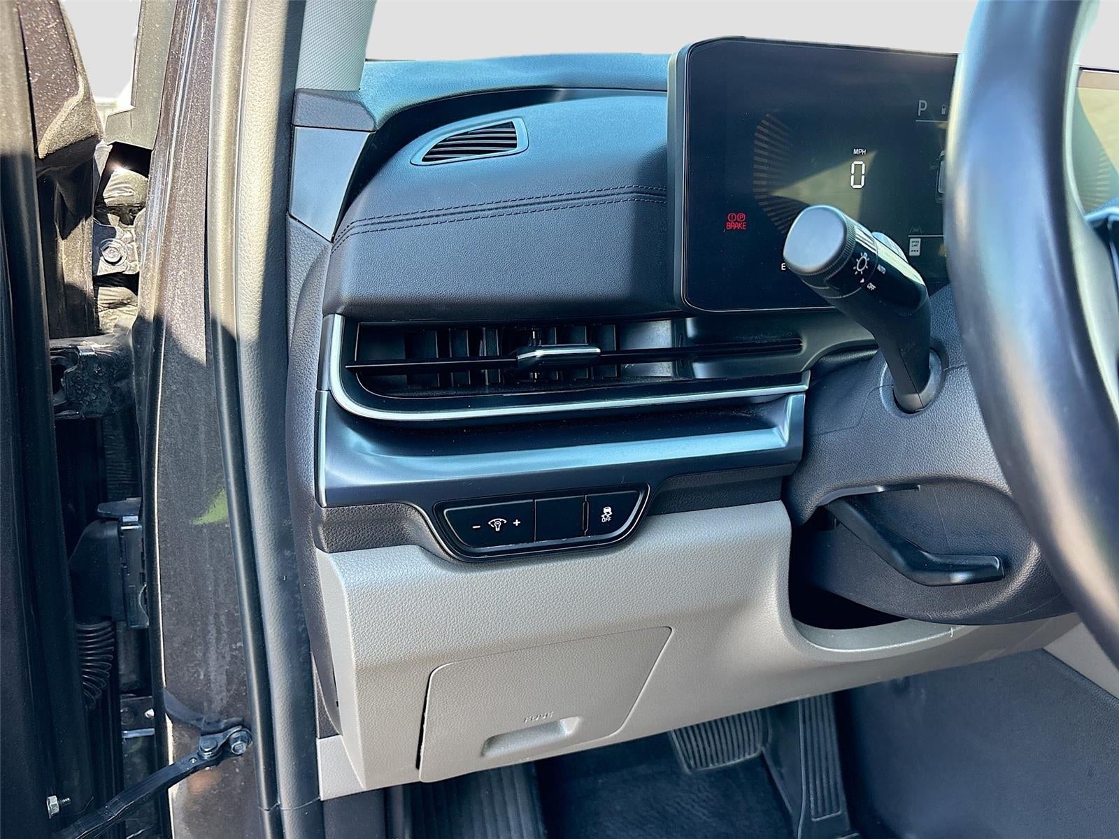 2025 Kia Carnival LXS