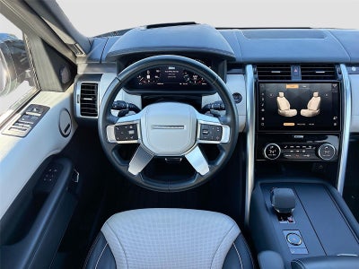 2024 Land Rover Discovery Metropolitan Edition