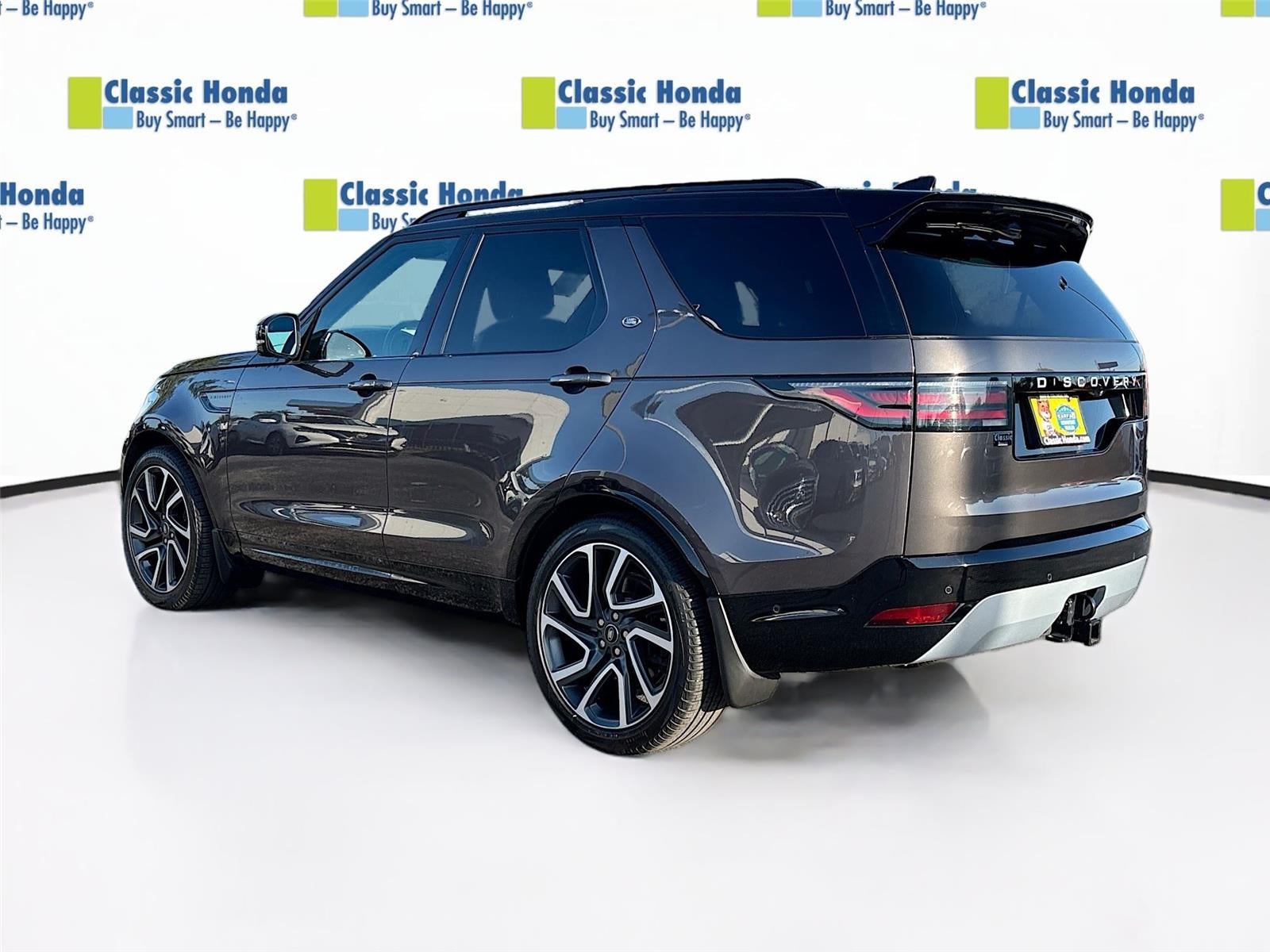 2024 Land Rover Discovery Metropolitan Edition