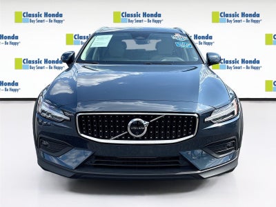 2025 Volvo V60 Cross Country Plus